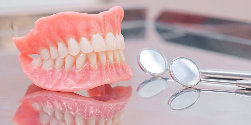 総入れ歯の種類について