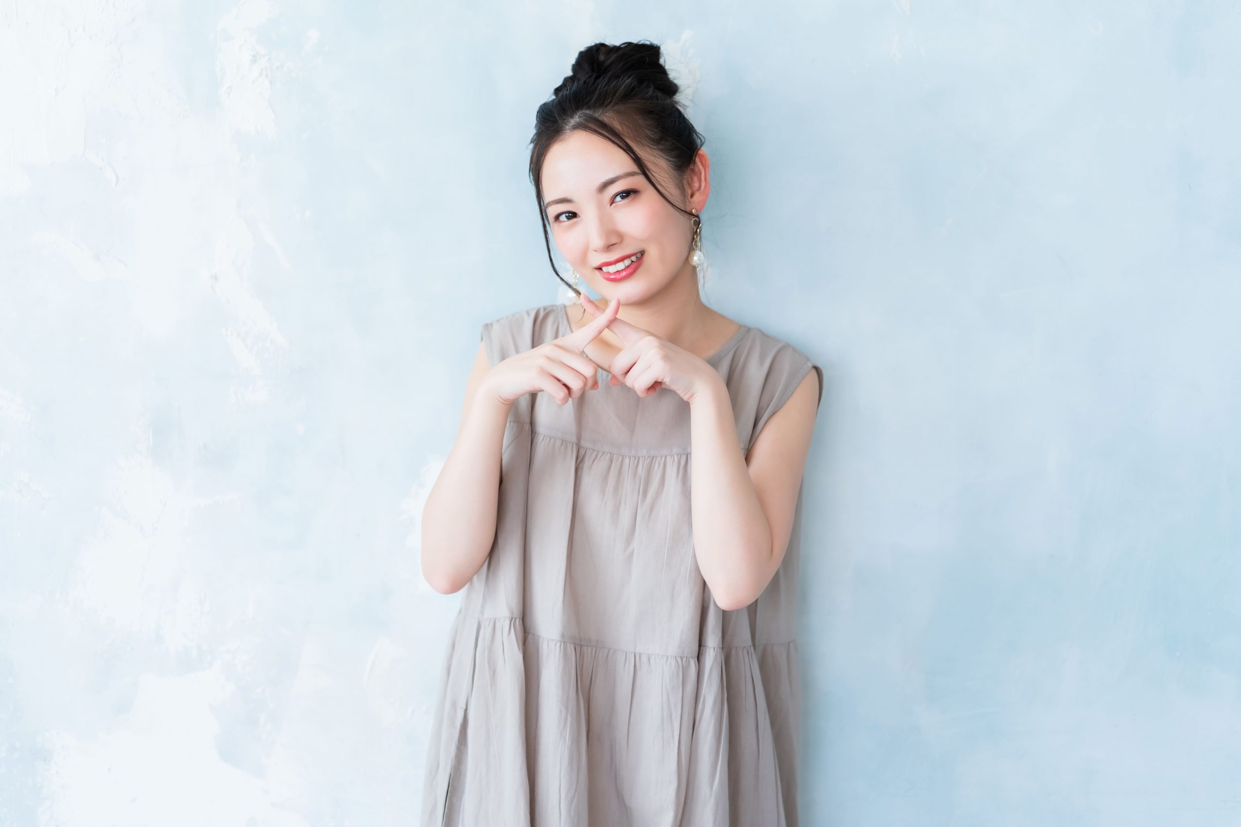 歯茎の黒ずみは自宅で治療できる？基本的には治療できない