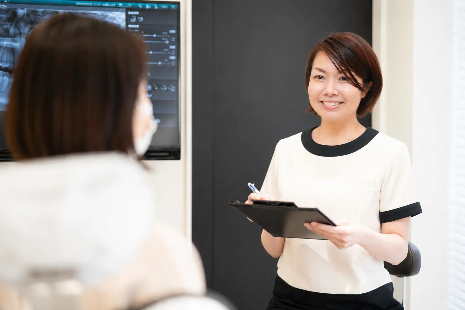 患者様のご相談をお受けするトリートメントコーディネーター 笠 千諭